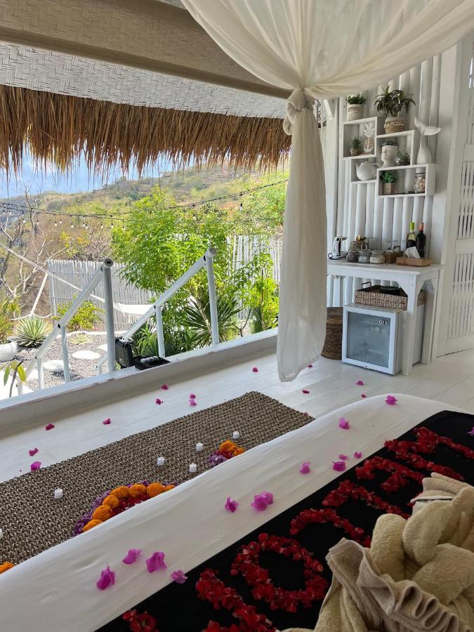 Tropical Glamping Nusa Penida - Private Romantic Seaside Bungalow Diamond Beach Polilit Exterior foto